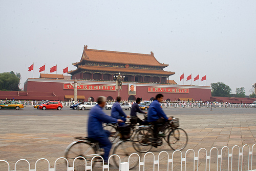 To address continued air pollution and traffic congestion woes, Beijing is harkening back to its days as the "bicycle kingdom" and introducing policies to encourage more cycling. Photo by Dave-Gray.