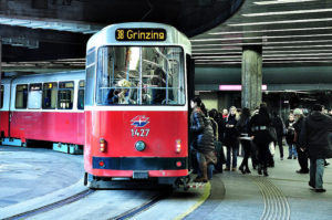 Research Recap, July 11: Peak Car Use, Distracted Driving, Polluted Brains