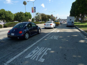 Los Angeles Dedicates Car Lane to Bicycles