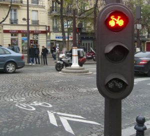 Paris to Allow Cyclists to Run Red Lights