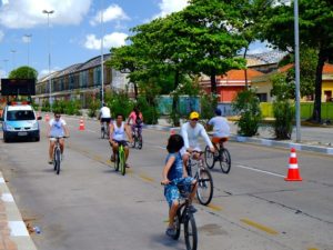 Urban design has a large impact on lifestyle, with bike lanes and pedestrian pathways promoting healthy behaviors for city residents across Brazil. Photo by Raul/Flickr.