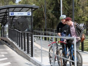 Mexico City has created urban streetscapes around its Metrobús bus rapid transit (BRT) system that support safe bicycling and walking, connecting urban residents to mass transport. Photo by Alejandro Luna/Flickr.