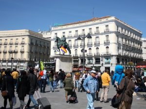 In another sign of the growing momentum for open streets, Madrid is banning cars from its city center as part of larger plan to advance sustainable urban mobility. Photo by Cassie/Flickr.