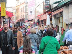 How Istanbul Improved Air Quality by Putting Pedestrians First
