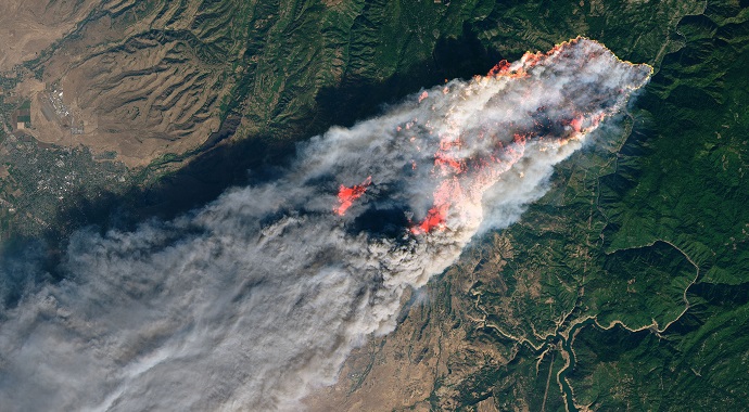 Here’s What Smoke From California’s Wildfires Looks Like From Space ...