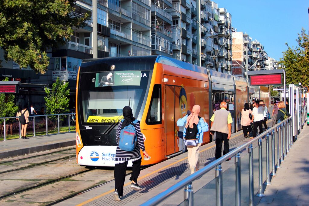 Post Pandemic Public Transport Needs To Get Back On Track To Meet Global Climate Goals Thecityfix